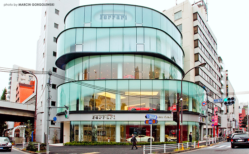 architektura,salon,ferrari,tokyo,tokio