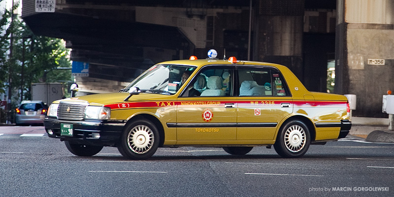 toyota crown super deluxe