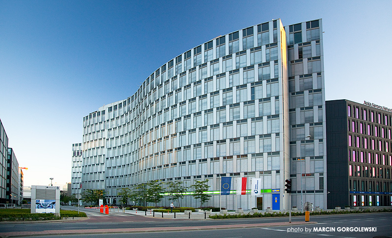 horizon plaza