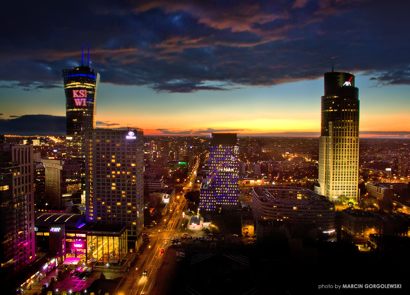 warsaw spire sunset,warsaw trade tower