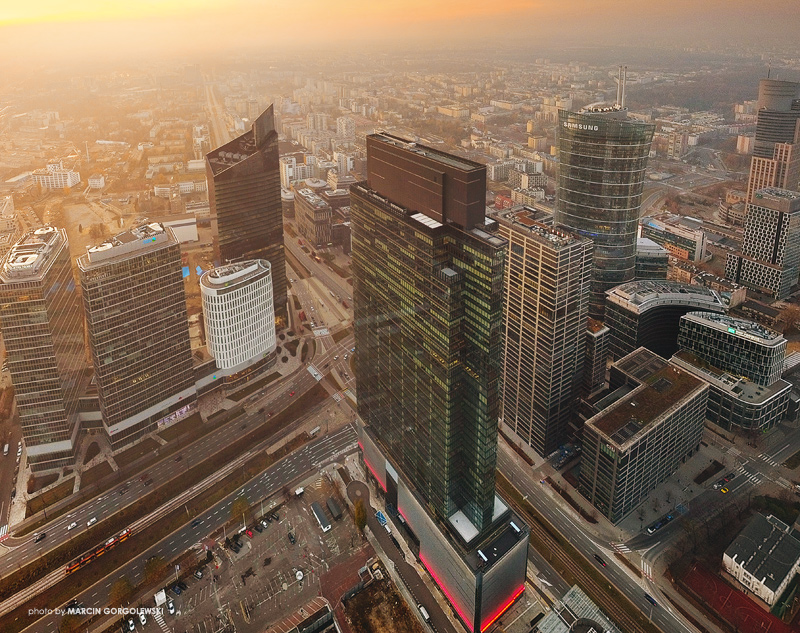 the roof,roof,warsaw hub,skyliner,crown plaza,zdjecia z drona warszawa