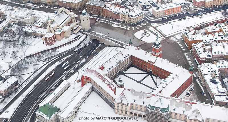 warszawa plac zamkowy zimowa sceneria zima lotnicze