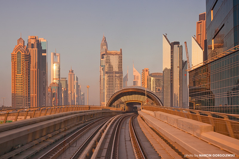 dubai,downtown,metro