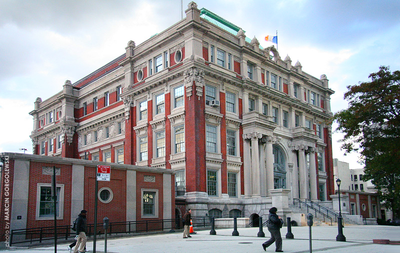 Long Island City Courthouse